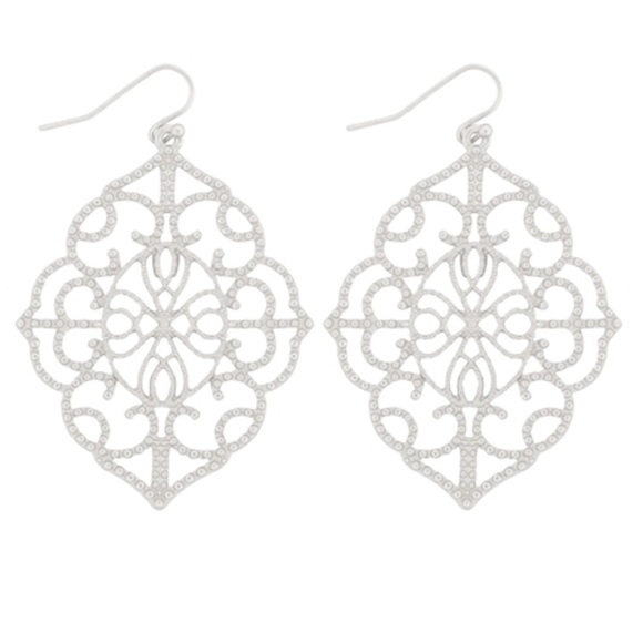 Matte Gold Moroccan Inspired Filigree - Picture 3 of 3